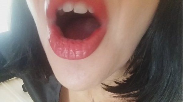 Дарагая, мачыха не адпускае цябе сёння ў школу... Ты мне занадта патрэбны...